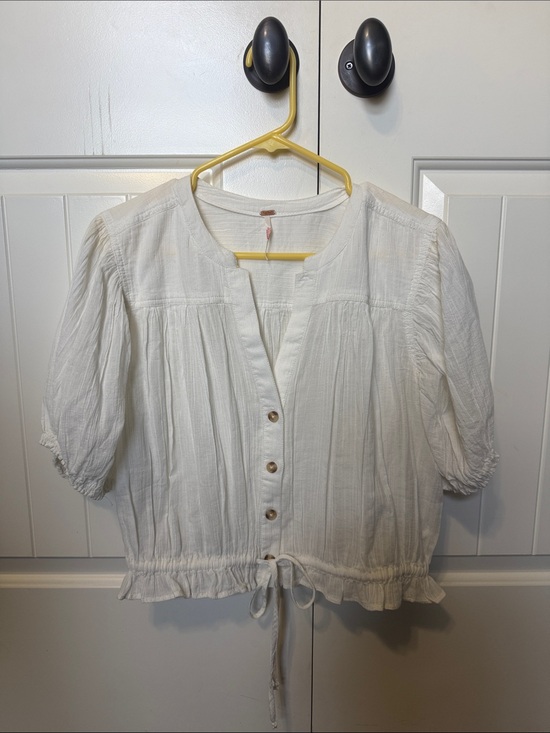 Free People Tops - Free People “We the Free” Little Cloud Cropped Pintuck Shirt